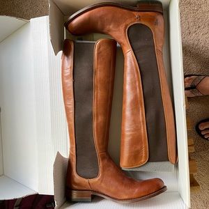 Frye Chelsea Riding boots. Never worn, size 9M cognac color